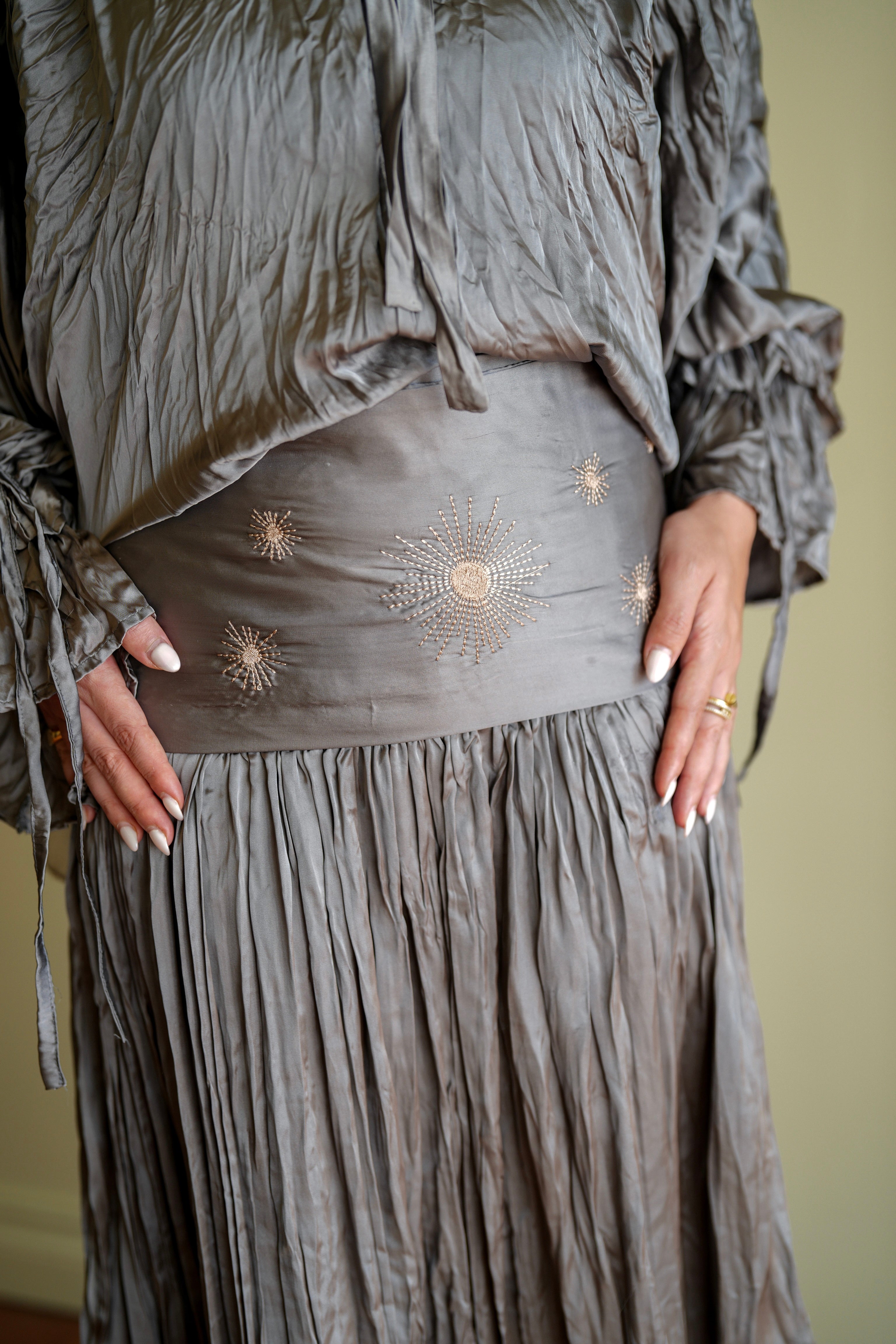 Soft Crushed Skirt with External Belt in Silver Grey