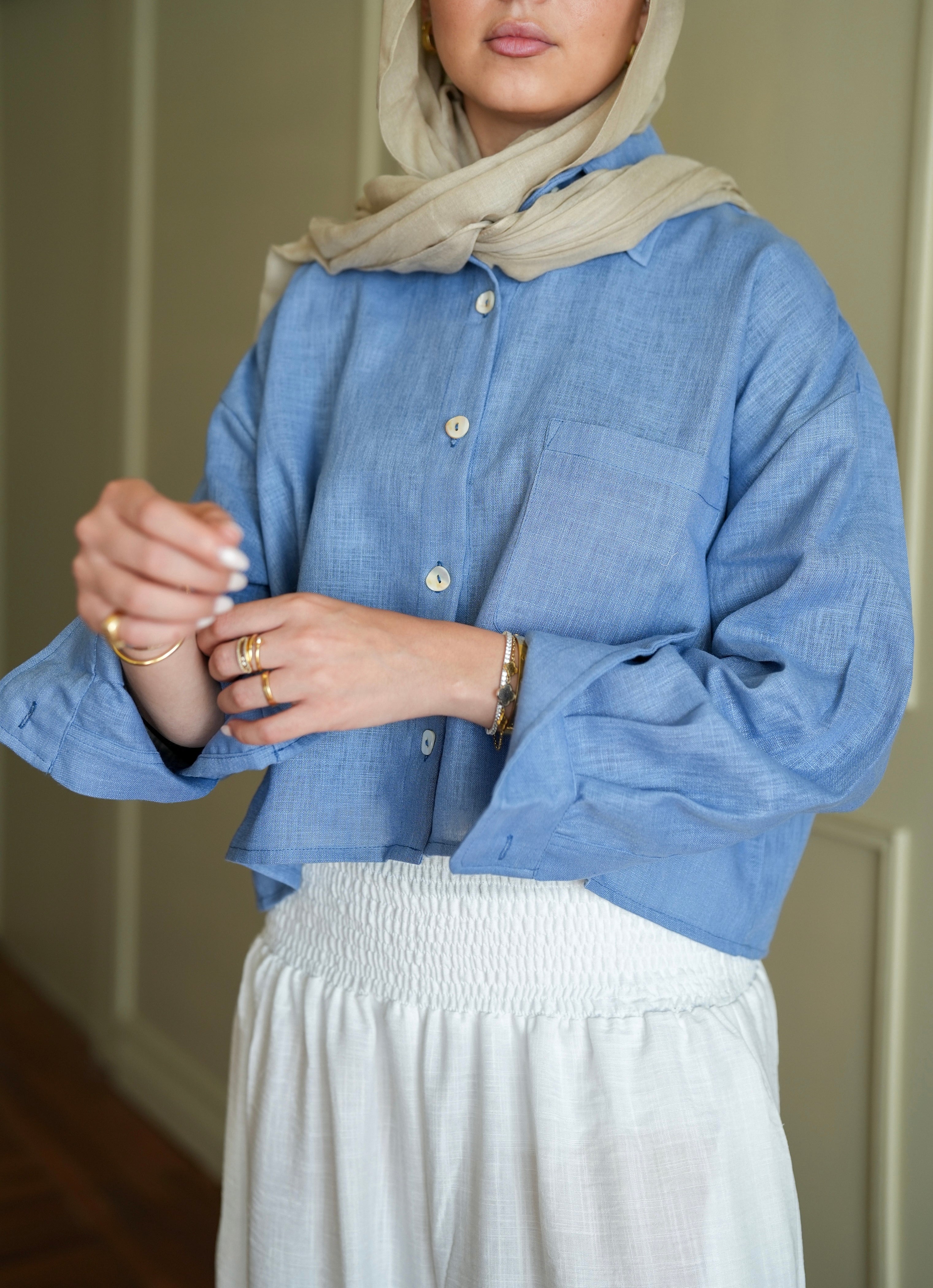 Cropped Pure Linen Shirt in Denim Blue