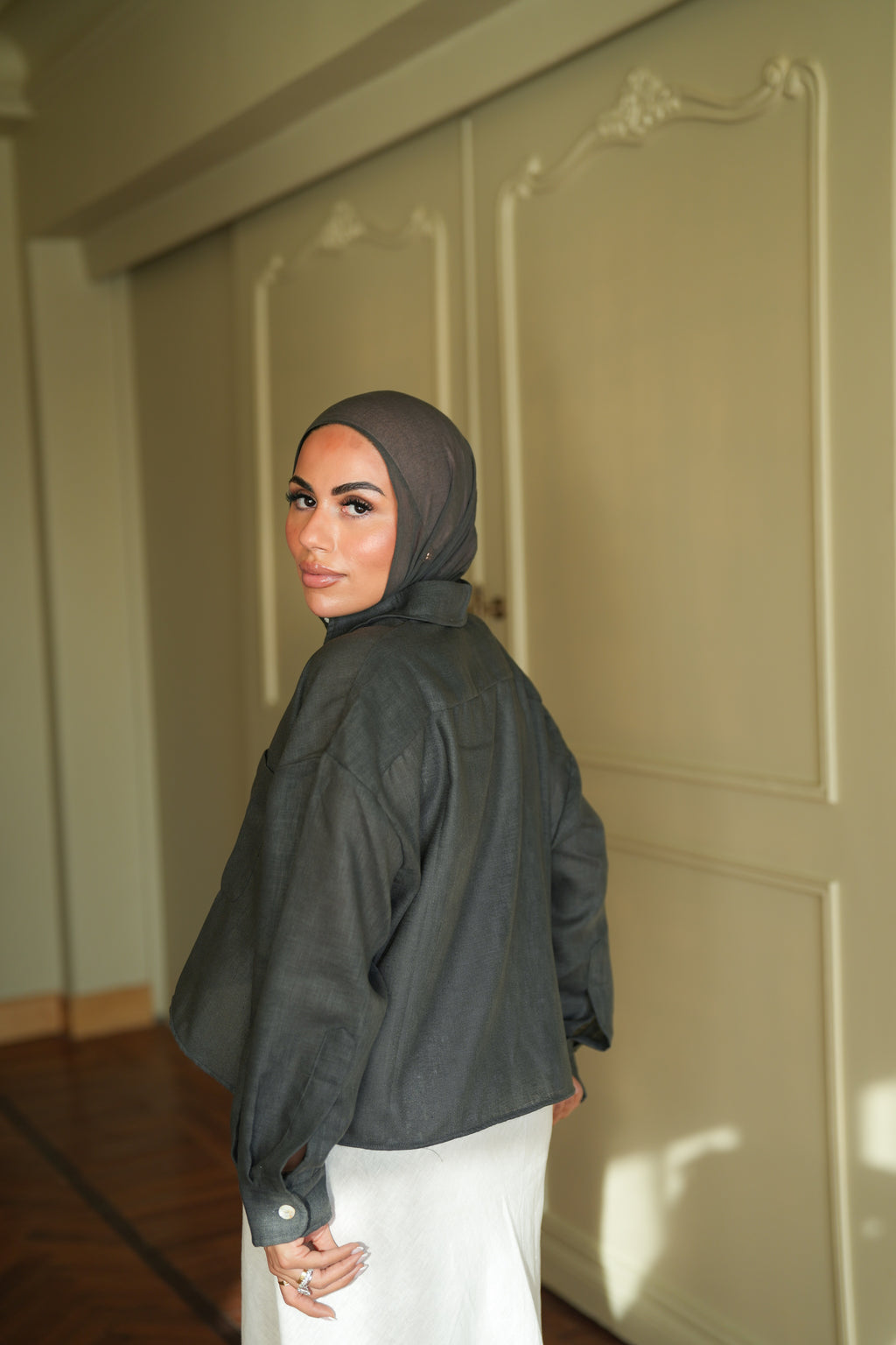 Cropped Pure Linen Shirt in Stone