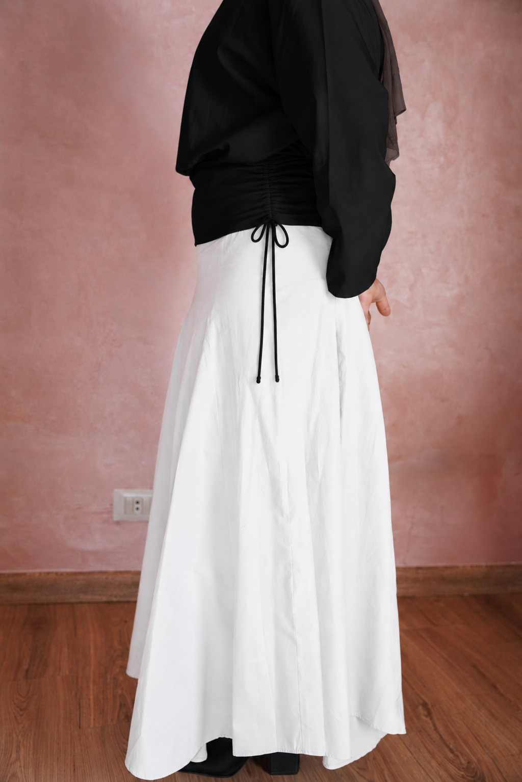 Upside-Down Basic Top in Black