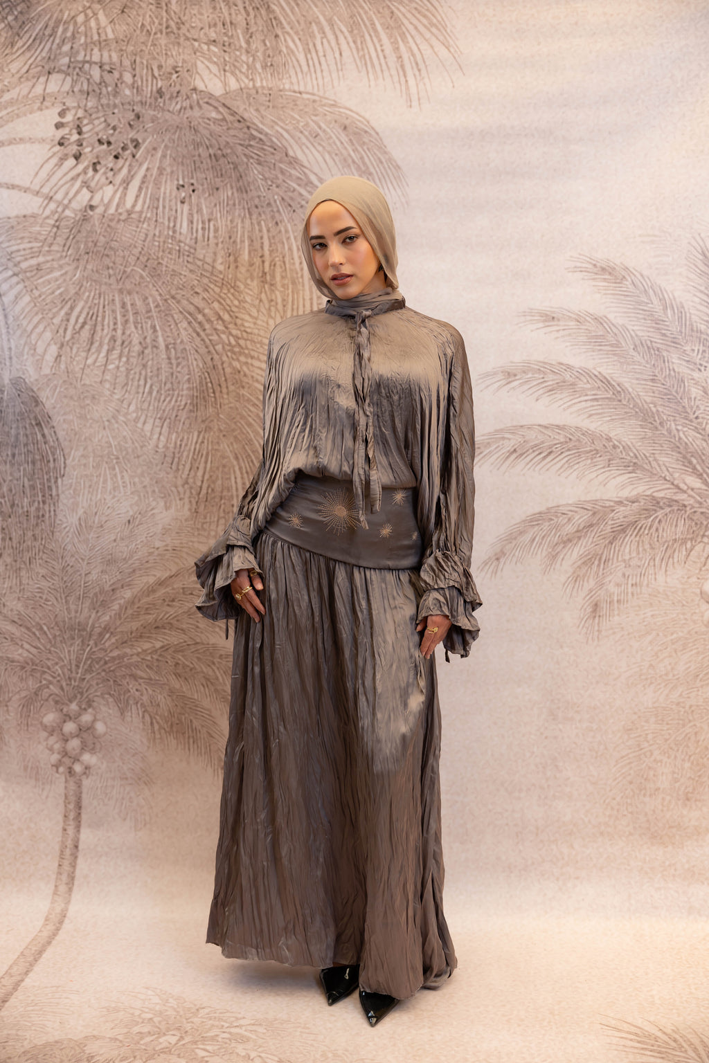 Soft Crushed Skirt with External Belt in Silver Grey