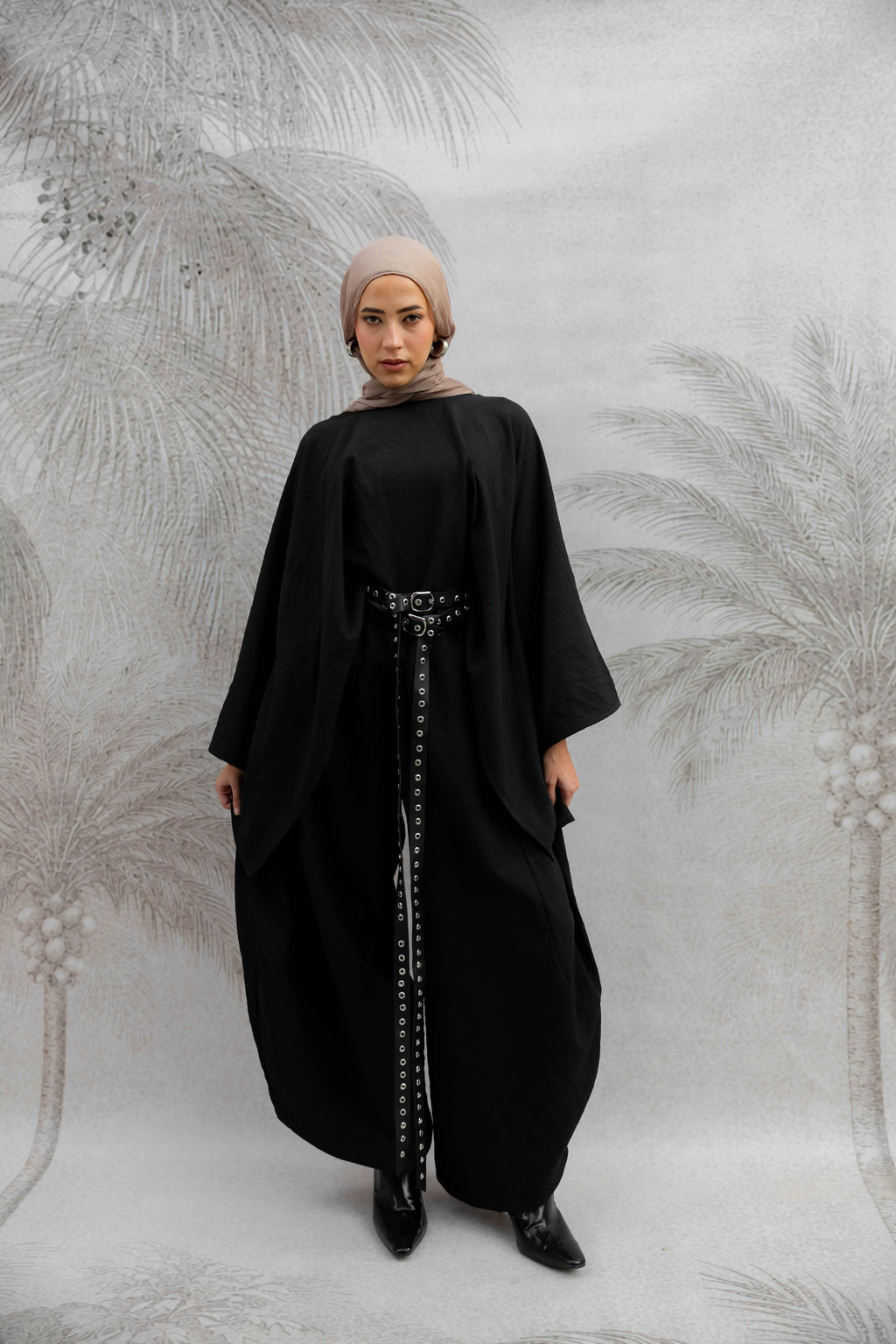 Black Ballon Pants with Leather Belt